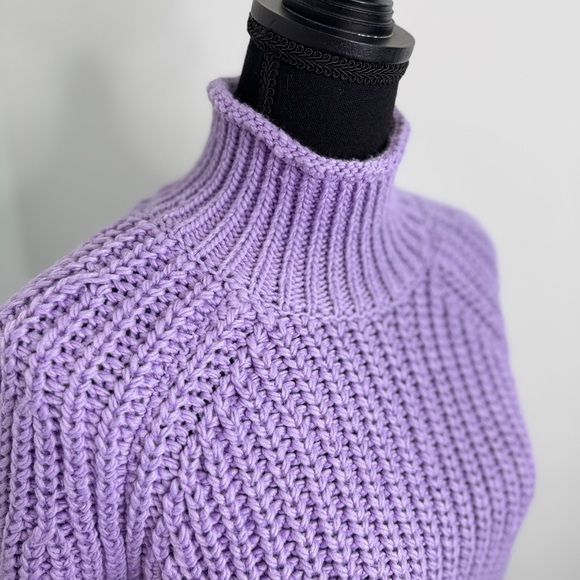 H&M Wool Blend Purple Thick Knit Turtleneck Crop Sweater (XS) - Picture 3 of 7
